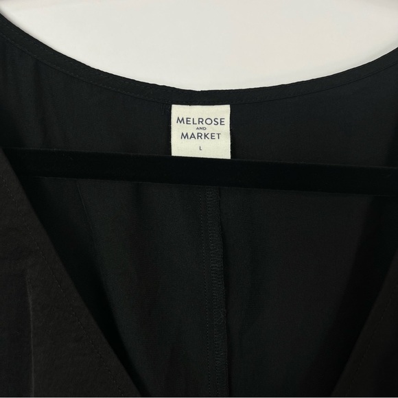 2/$30 Melrose and Market Cinched Front Top in black size large - Picture 5 of 8